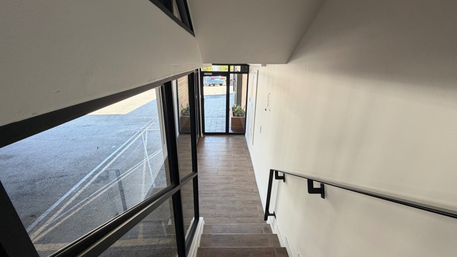 To Let Commercial Property for Rent in Somerset West Western Cape